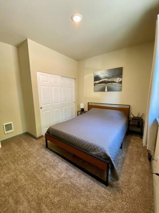New Modern Cabin! 5Mi To Mt Rainier National Park! Hot Tub & Wifi Ashford Eksteriør billede